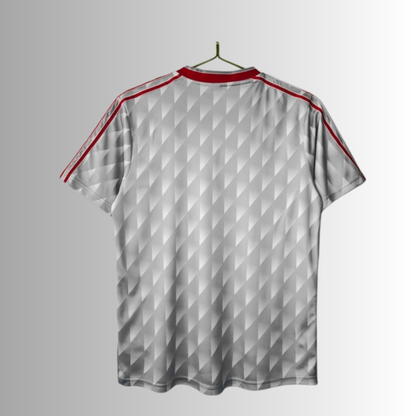 89-91 Liverpool Away Kit