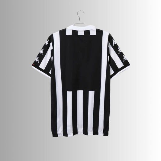 99-00 Juventus Home Kit