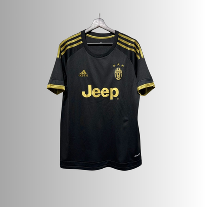 15-16 Juventus Third Kit